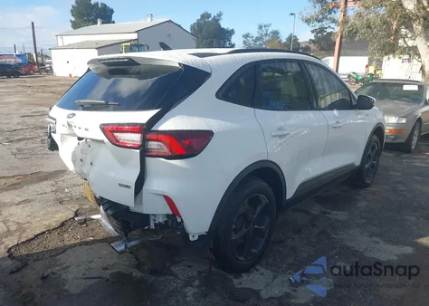 2025 Ford Escape St-Line Select from USA, damaged, VIN 1FMCU9NZ2SUB25005